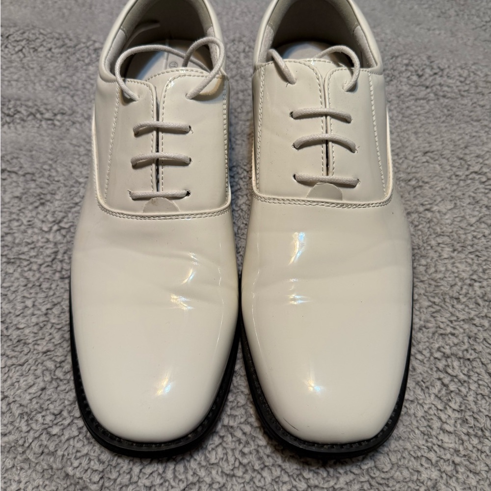 Elegant White Leather Oxfords